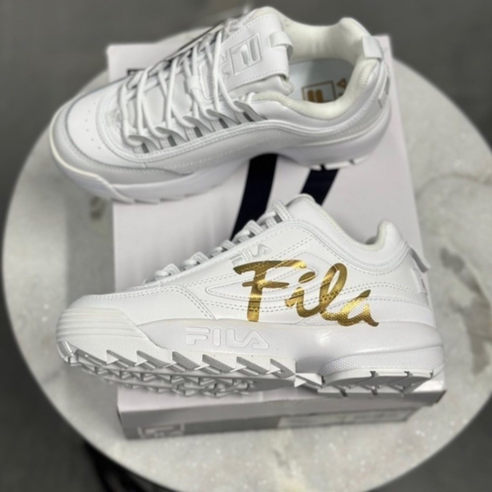 NWT WOMENS FILA SHOES size 7